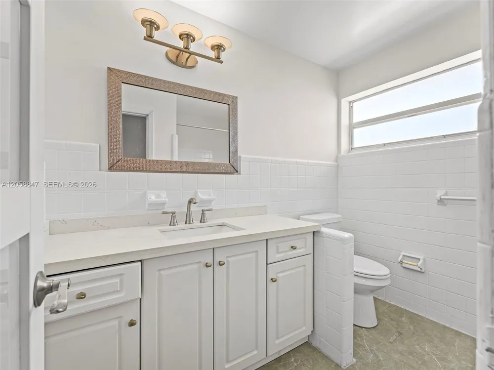 2045 NW 115th St Miami, FL 33167
