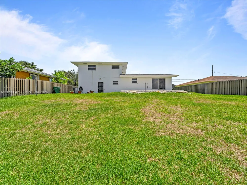 2045 NW 115th St Miami, FL 33167