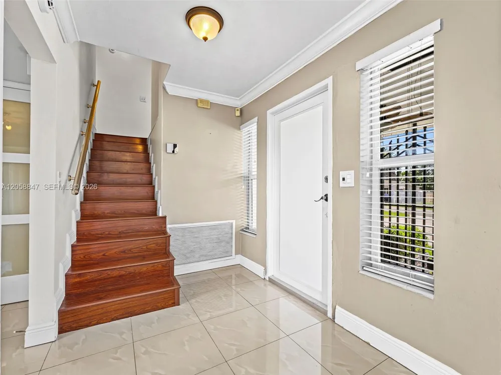 2045 NW 115th St Miami, FL 33167