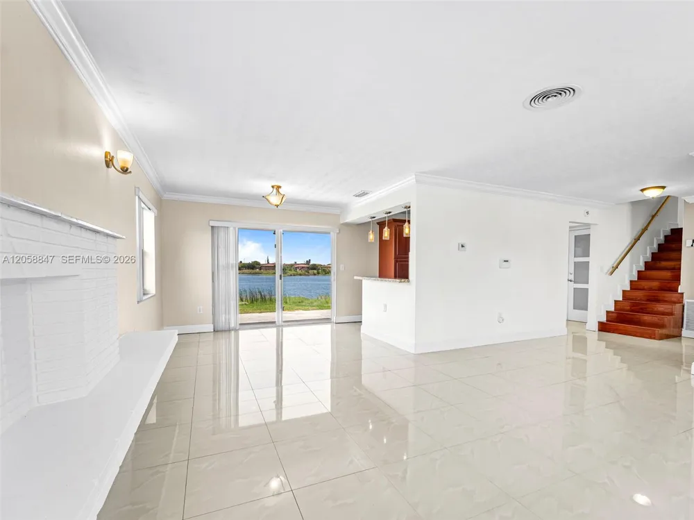 2045 NW 115th St Miami, FL 33167