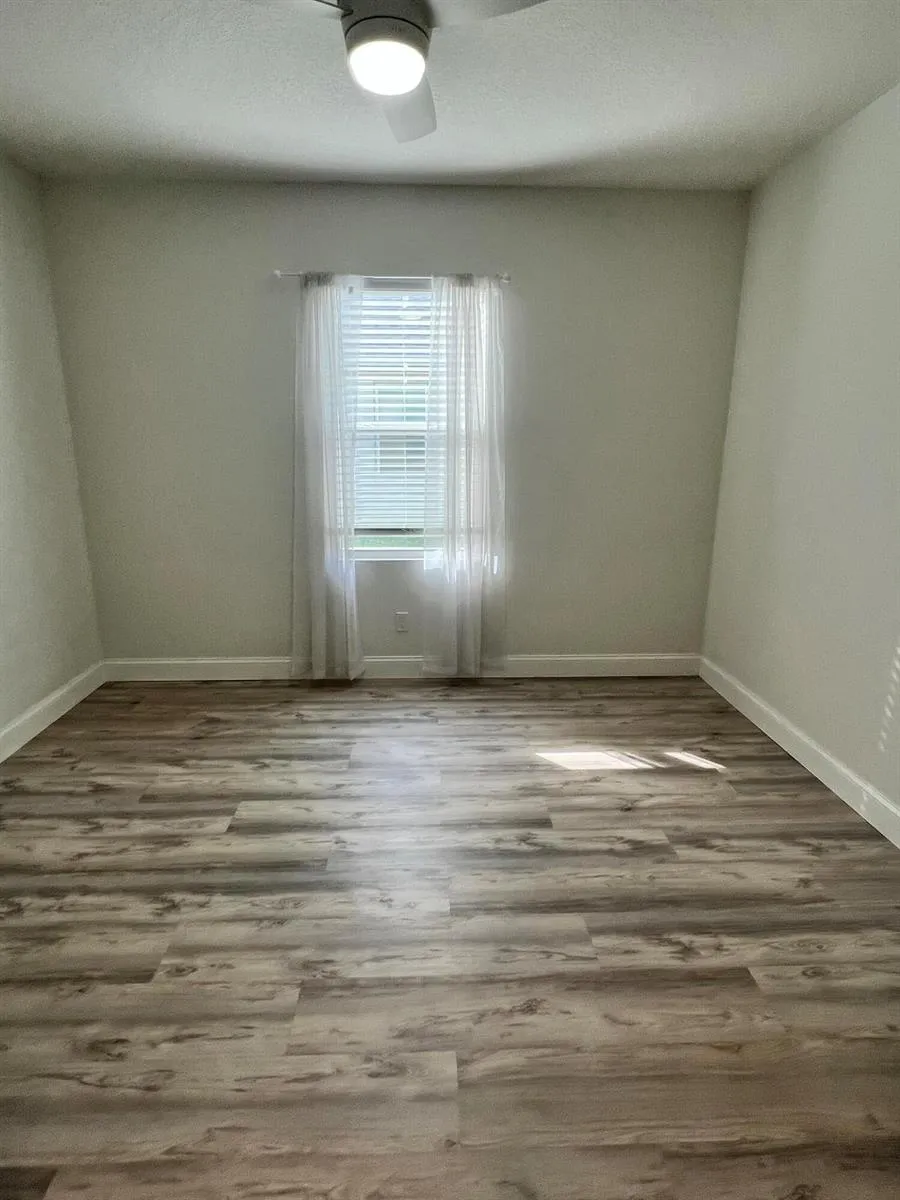 3280 ROXBURY PLACE SW Vero Beach, FL 32968
