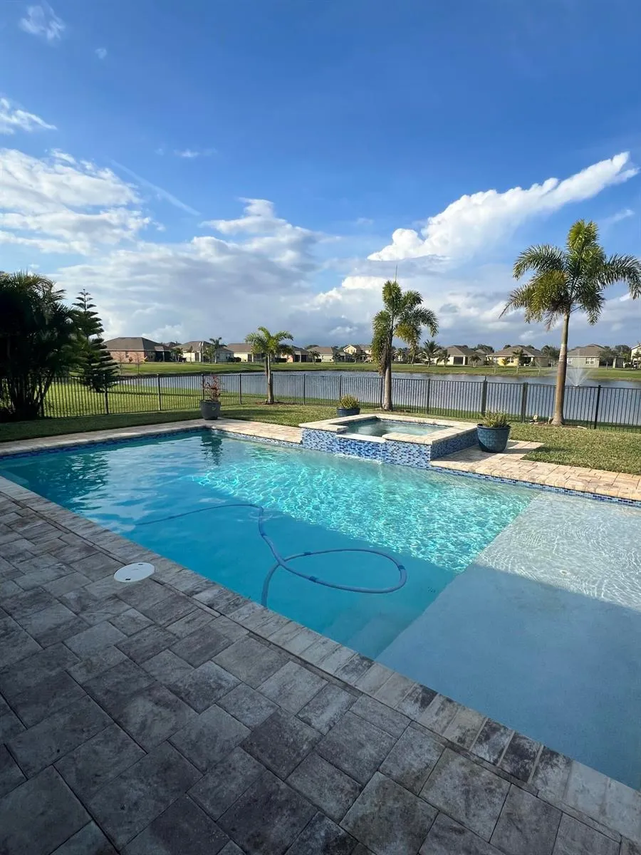 3280 ROXBURY PLACE SW Vero Beach, FL 32968