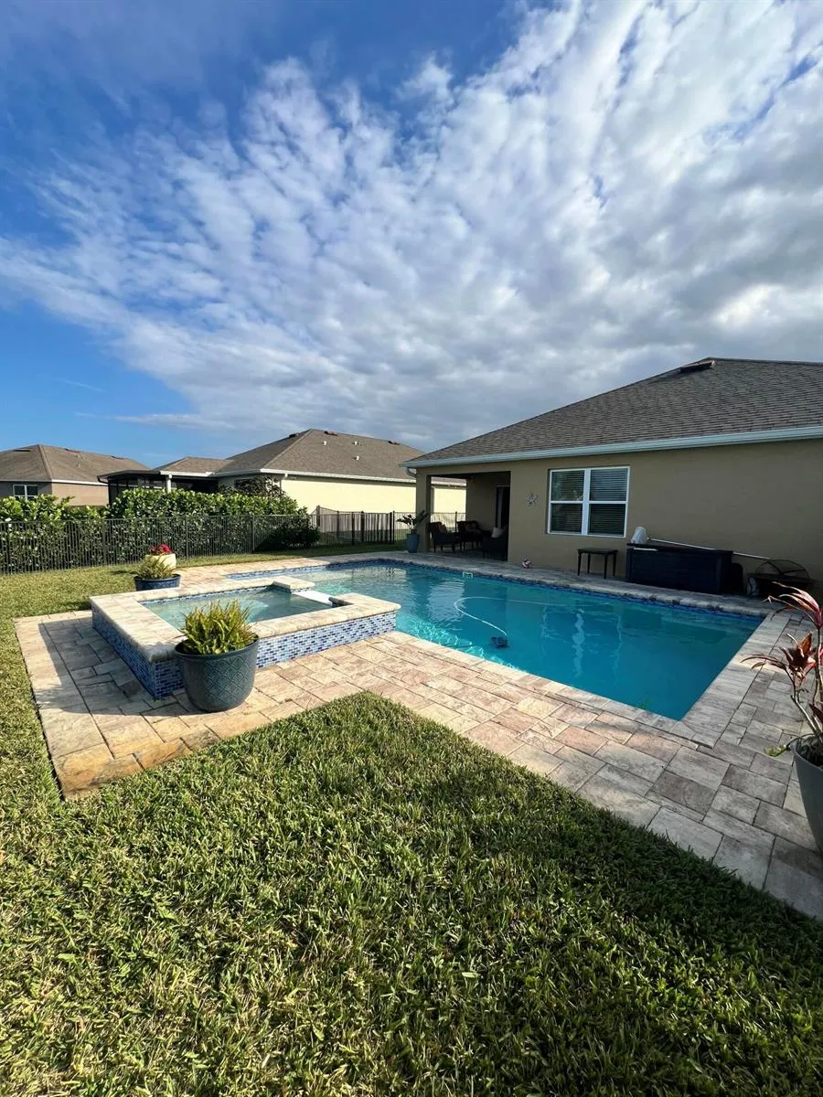 3280 ROXBURY PLACE SW Vero Beach, FL 32968