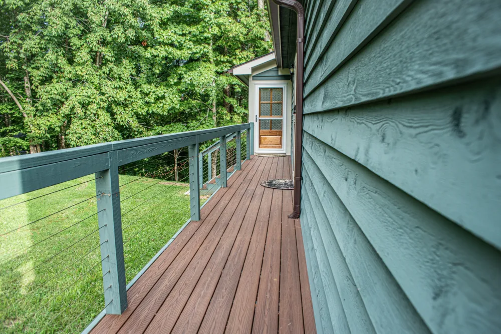 105 Bay Dr Lancaster, TN 38569
