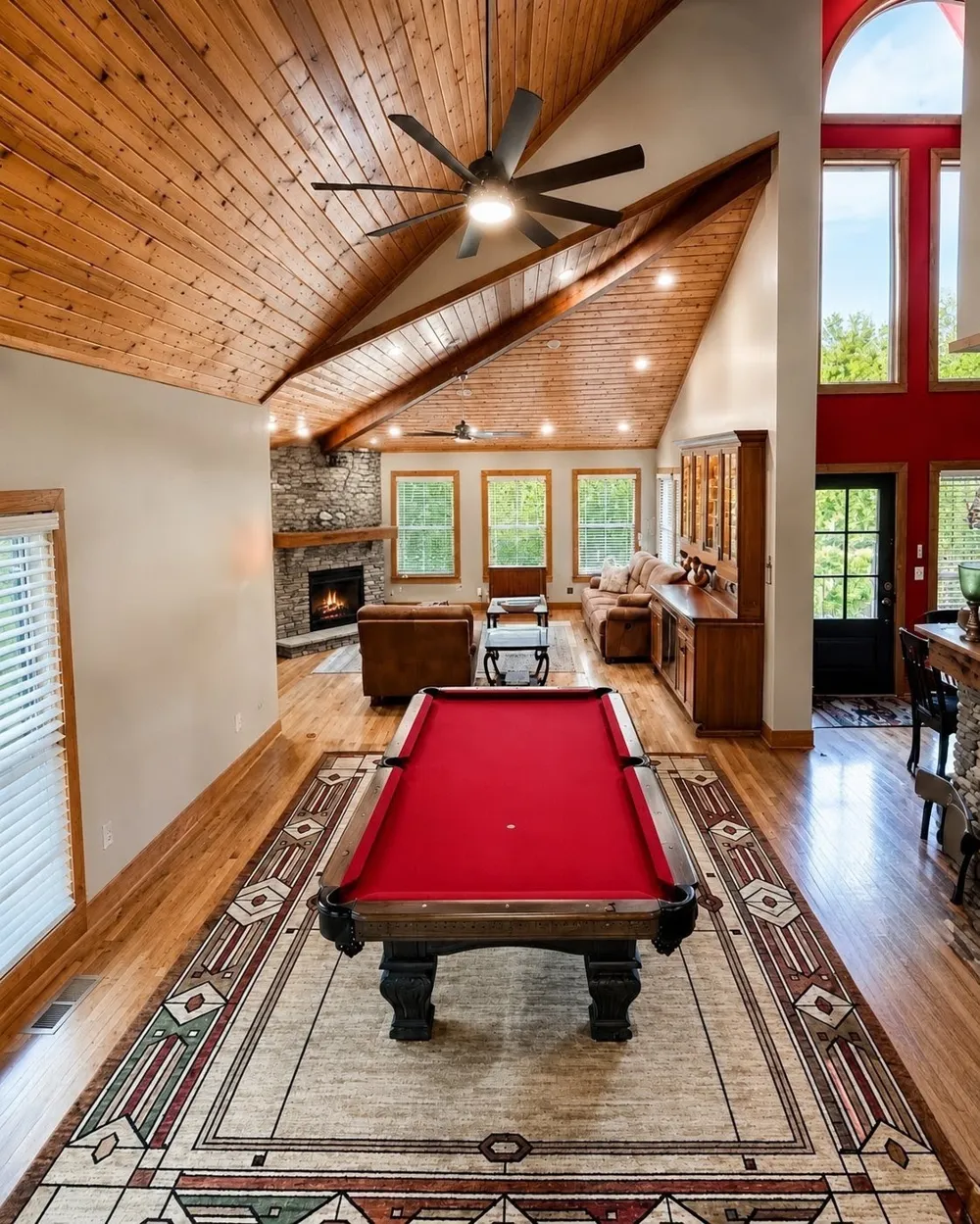 105 Bay Dr Lancaster, TN 38569