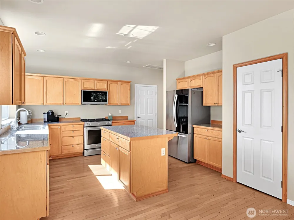 2623 145th Street SW Lynnwood, WA 98087