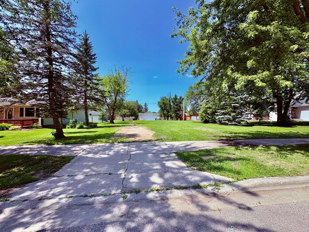 515 Main Avenue S Baudette, MN 56623