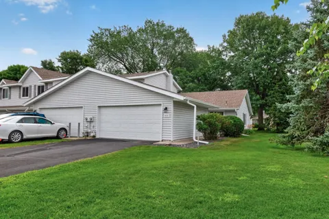 422 95th Lane NE