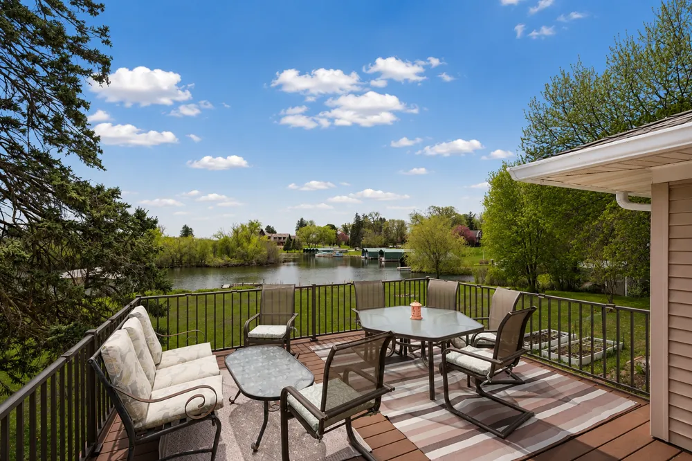 2685 Shadywood Road Excelsior, MN 55331