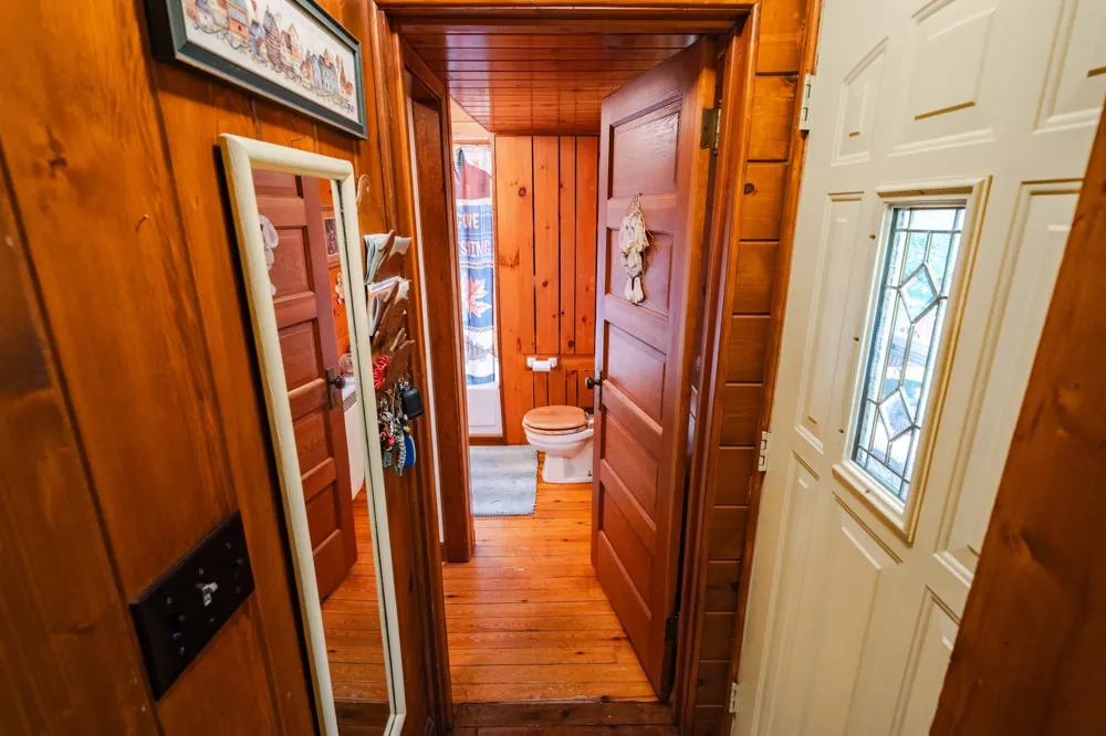 1922 Vellieux Island International Falls, MN 56649