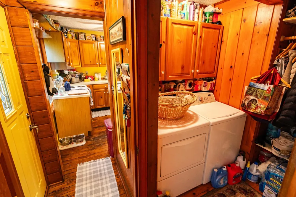 1922 Vellieux Island International Falls, MN 56649