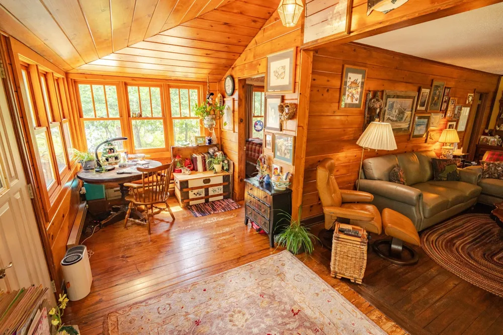 1922 Vellieux Island International Falls, MN 56649