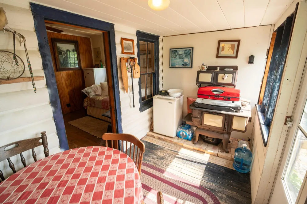 1922 Vellieux Island International Falls, MN 56649