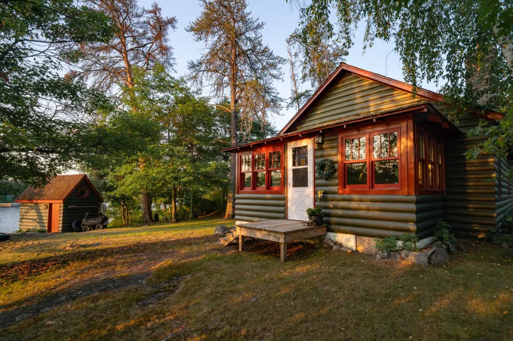 1922 Vellieux Island International Falls, MN 56649