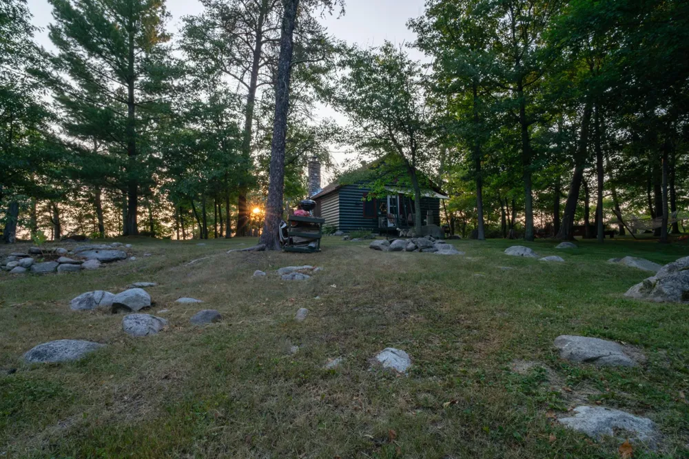 1922 Vellieux Island International Falls, MN 56649