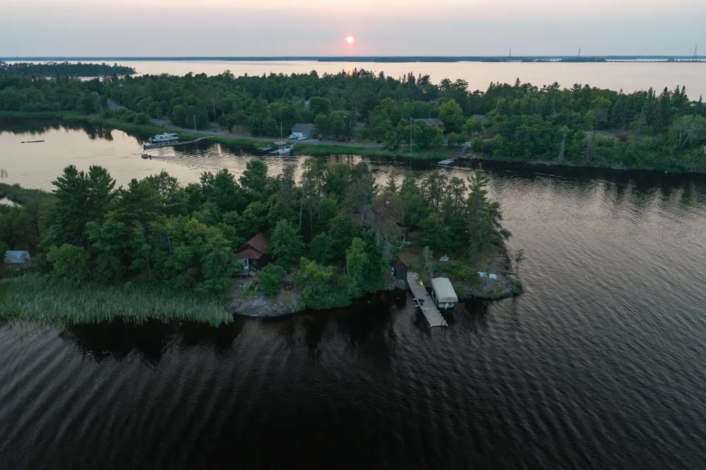 1922 Vellieux Island International Falls, MN 56649
