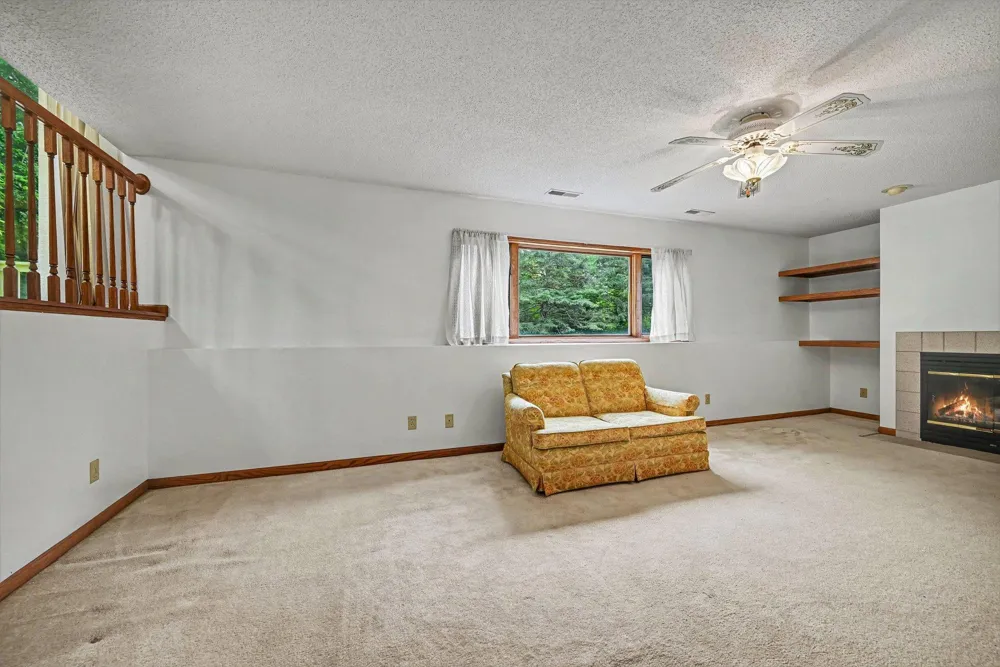2522 S Windsor Lane Woodbury, MN 55125