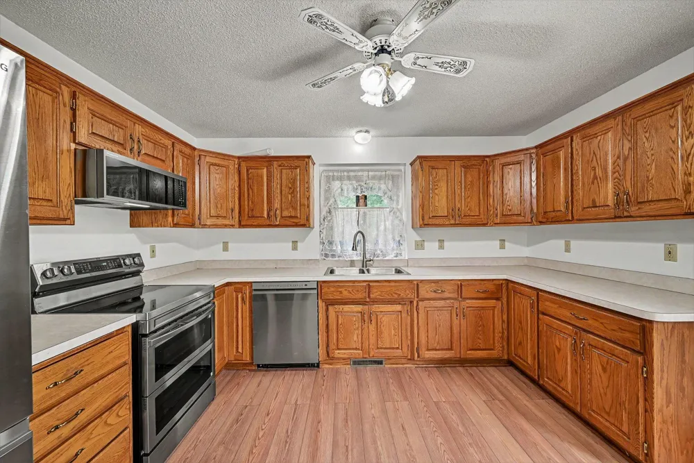 2522 S Windsor Lane Woodbury, MN 55125
