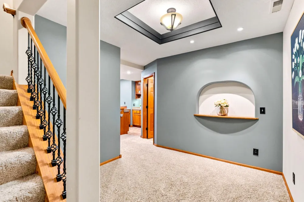 9082 Glenborough Drive Elko New Market, MN 55020