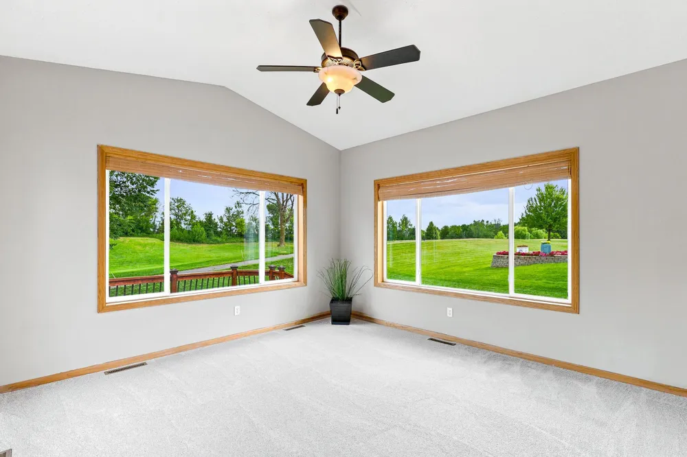 9082 Glenborough Drive Elko New Market, MN 55020