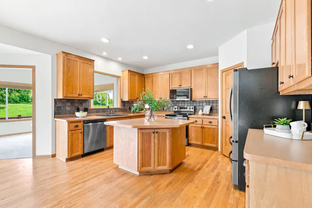 9082 Glenborough Drive Elko New Market, MN 55020
