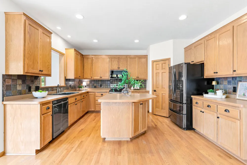 9082 Glenborough Drive Elko New Market, MN 55020