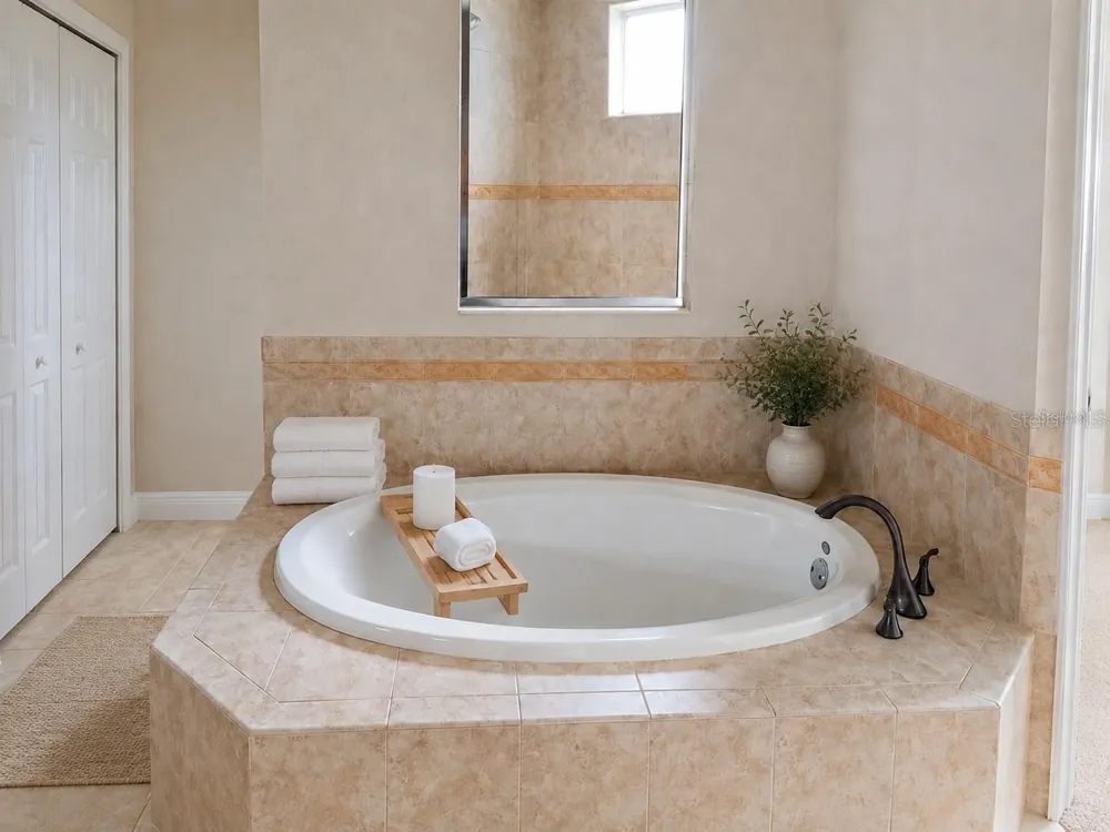 5570 ROCK DOVE DRIVE Sarasota, FL 34241
