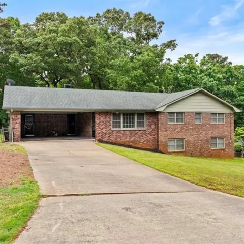 4433 Lake Forest Drive