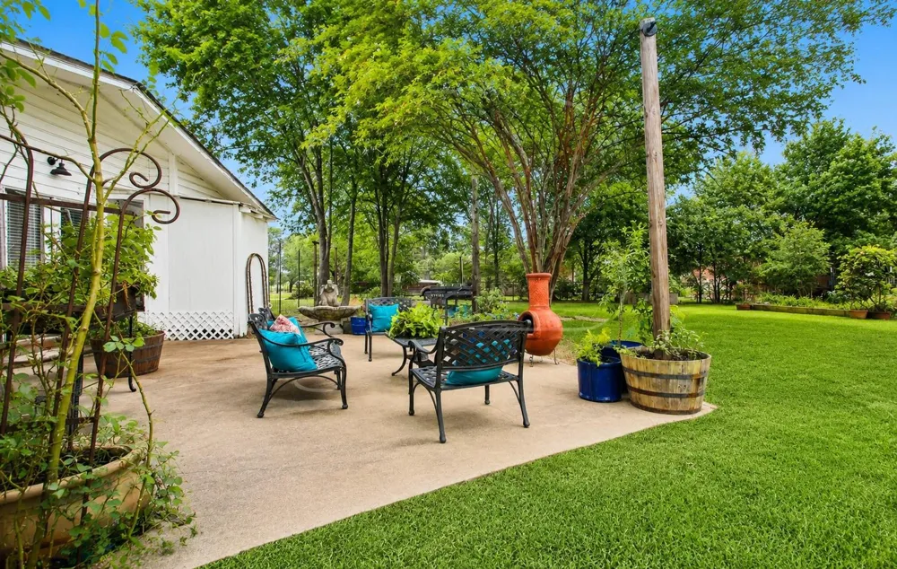 232 Fm 2628 Road Huntsville, TX 77320