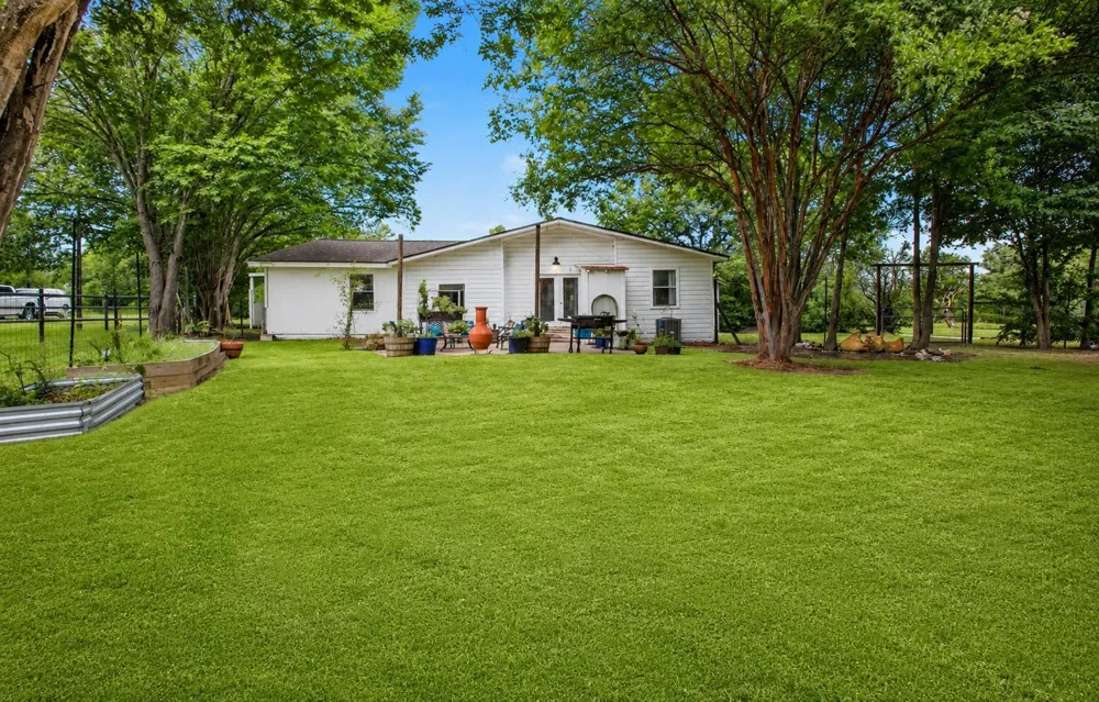 232 Fm 2628 Road Huntsville, TX 77320