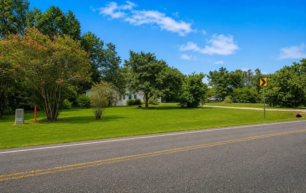 232 Fm 2628 Road Huntsville, TX 77320