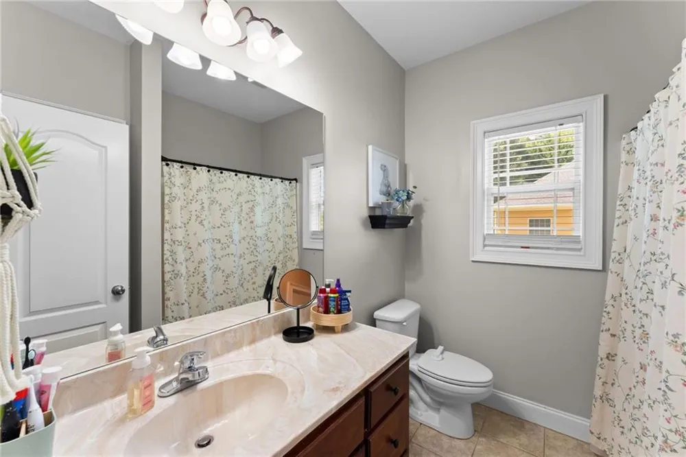 860 Lakeview Drive Commerce, GA 30529
