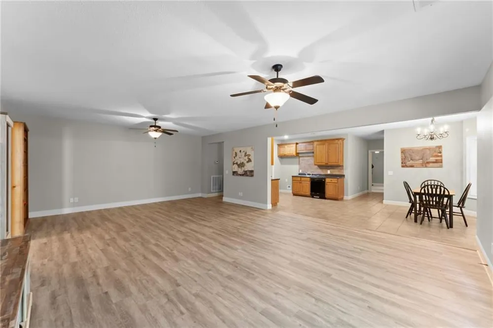 860 Lakeview Drive Commerce, GA 30529