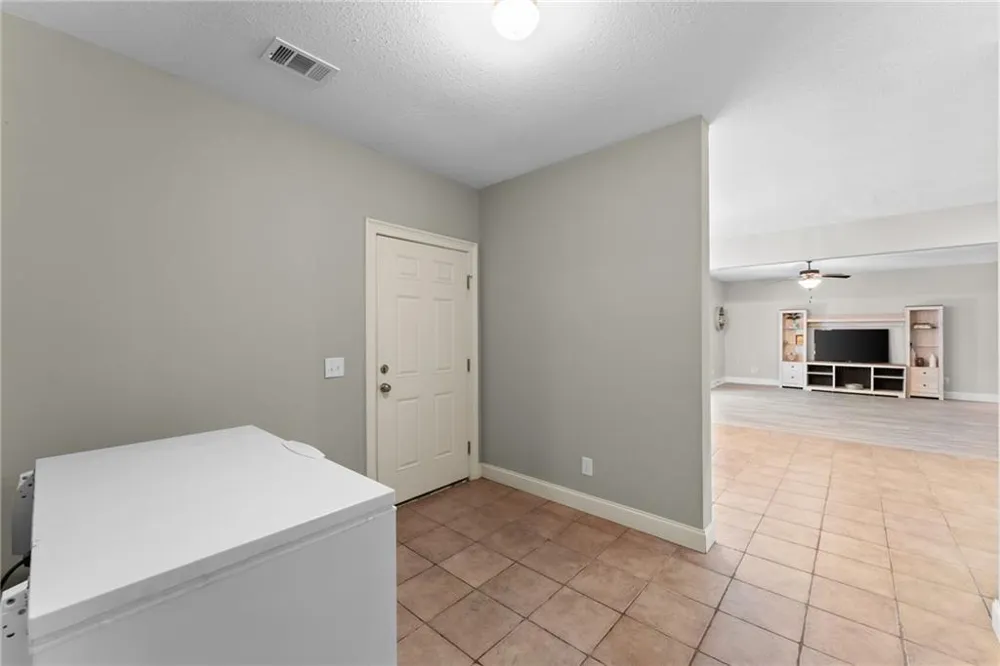 860 Lakeview Drive Commerce, GA 30529