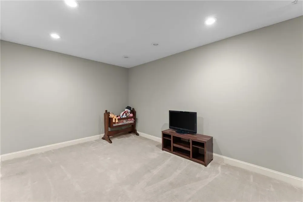 860 Lakeview Drive Commerce, GA 30529