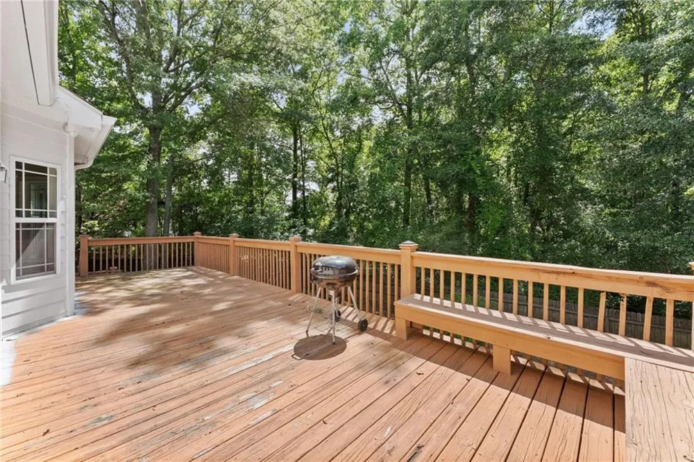 860 Lakeview Drive Commerce, GA 30529