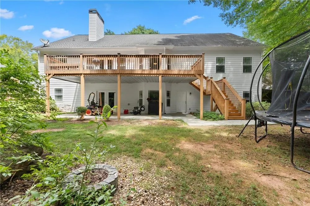 860 Lakeview Drive Commerce, GA 30529
