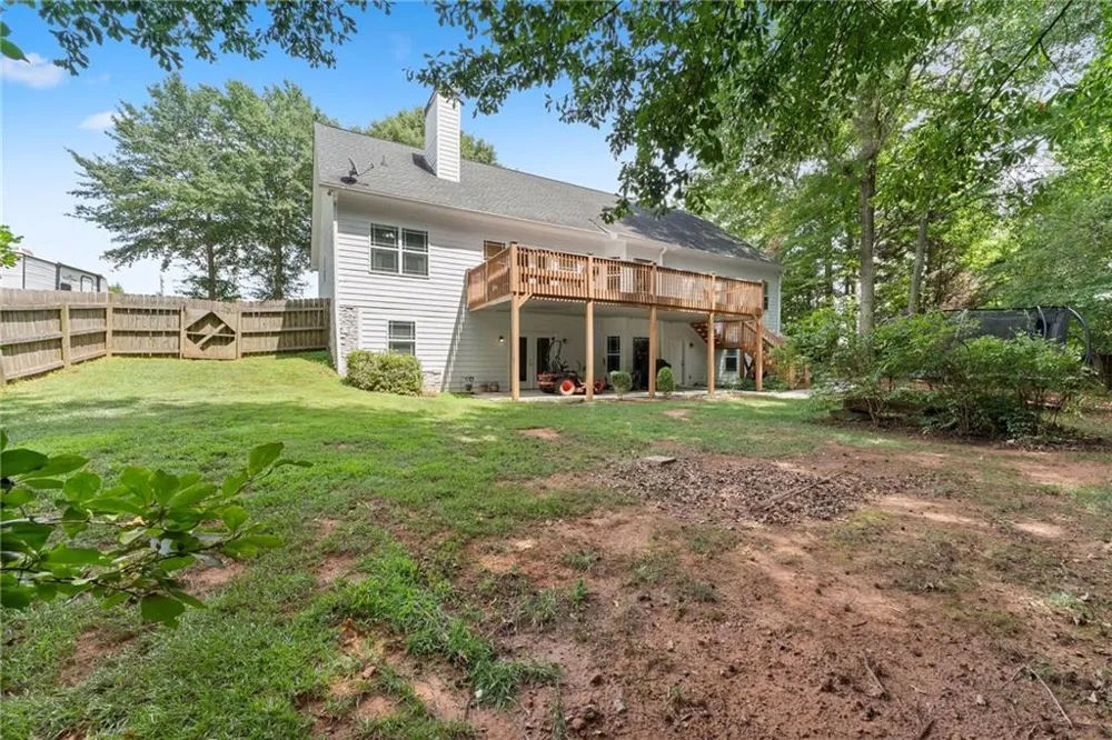 860 Lakeview Drive Commerce, GA 30529