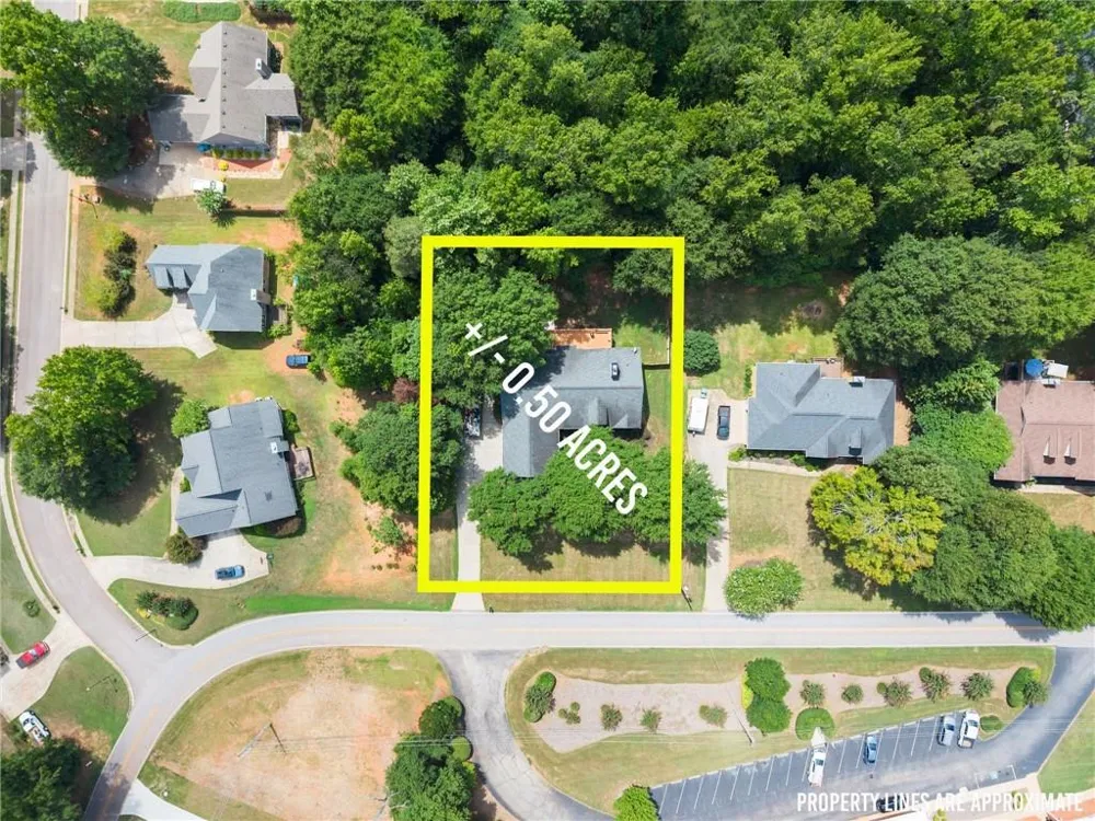 860 Lakeview Drive Commerce, GA 30529