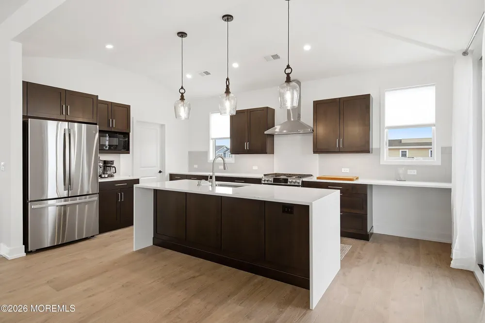 2 E 15th Street Long Beach, NJ 08008