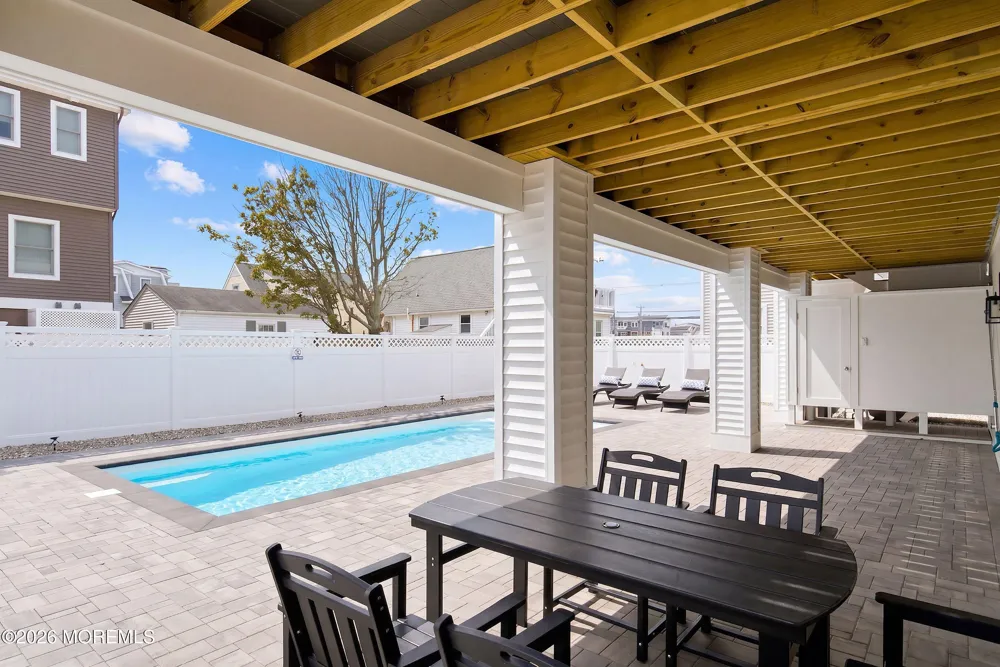 2 E 15th Street Long Beach, NJ 08008
