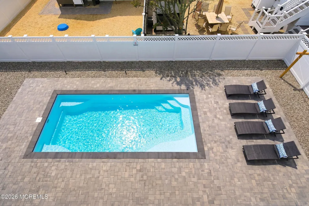 2 E 15th Street Long Beach, NJ 08008