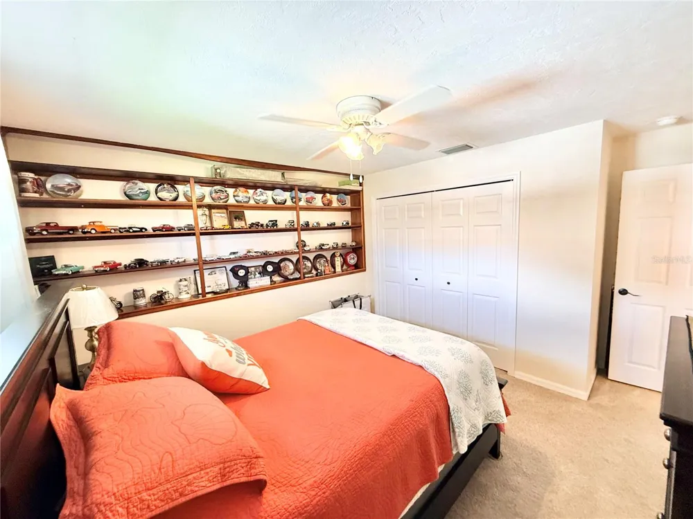 305 W DELAWARE STREET Tavares, FL 32778