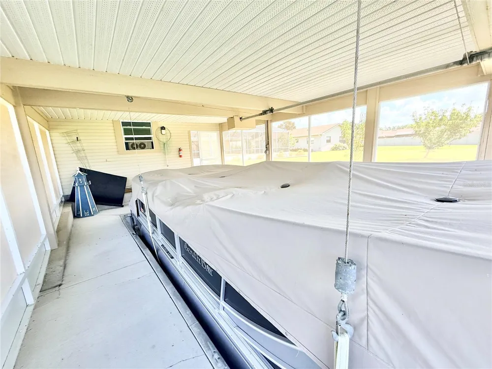 305 W DELAWARE STREET Tavares, FL 32778