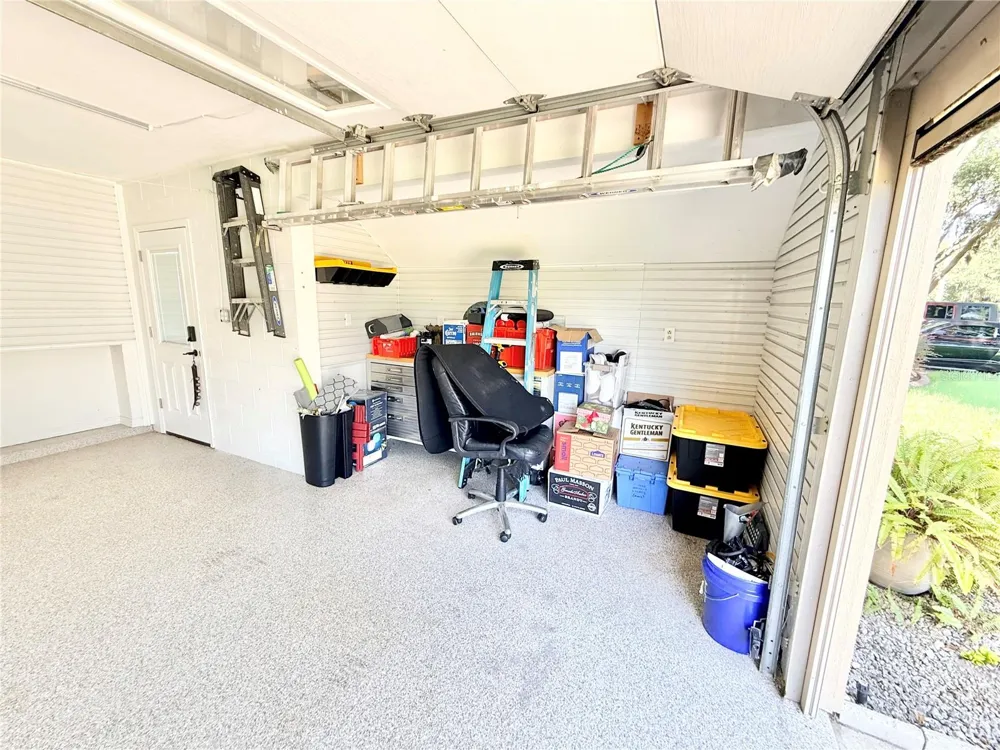 305 W DELAWARE STREET Tavares, FL 32778