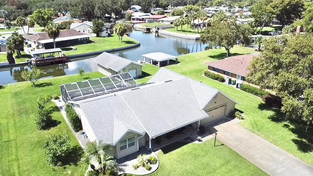 305 W DELAWARE STREET Tavares, FL 32778