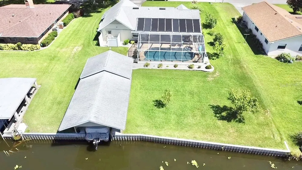 305 W DELAWARE STREET Tavares, FL 32778