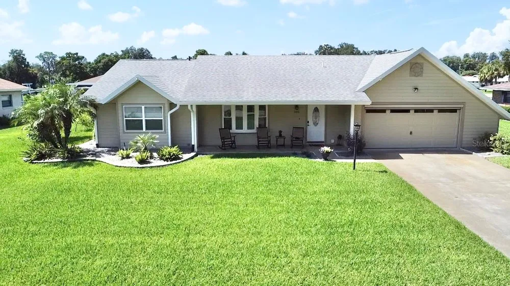 305 W DELAWARE STREET Tavares, FL 32778