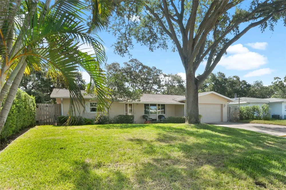 1707 RIDGEWAY DRIVE Clearwater, FL 33755