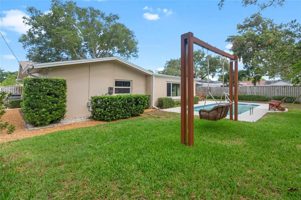 1707 RIDGEWAY DRIVE Clearwater, FL 33755